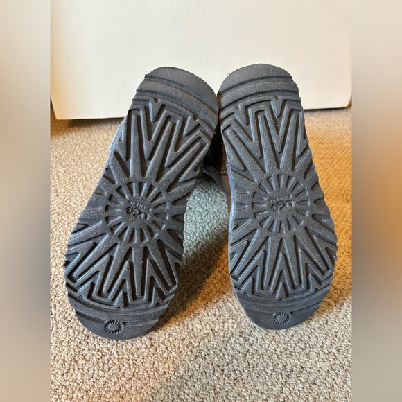 UGG Like New Classic Tall Women’s Blue Grey Shearling Warm Suede Winter Boots - Picture 7 of 8